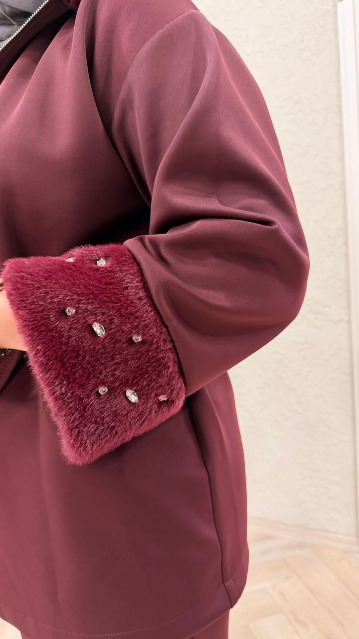 BORDO KÜRKLÜ TAŞ DETAYLI TAKIM