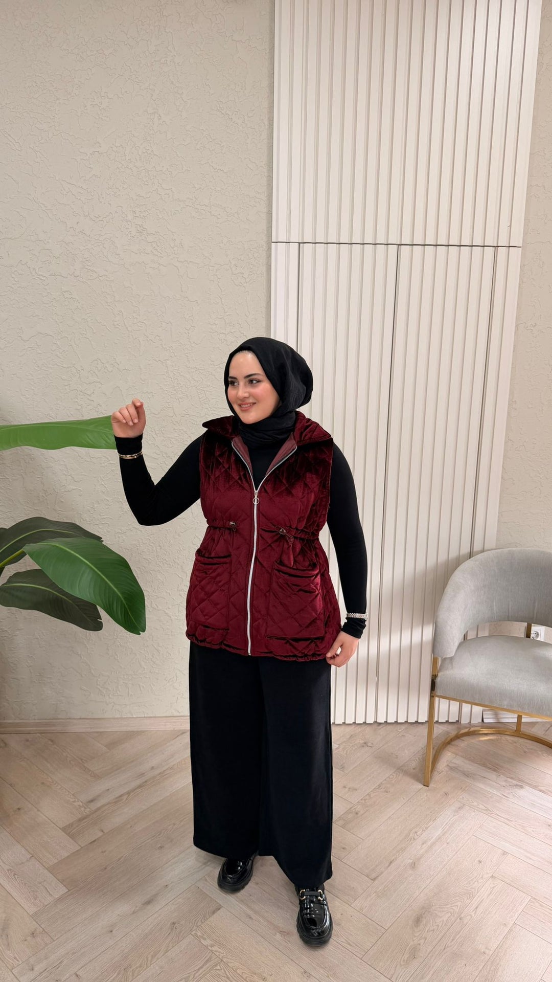 KAPİTONE KADİFE YELEK
