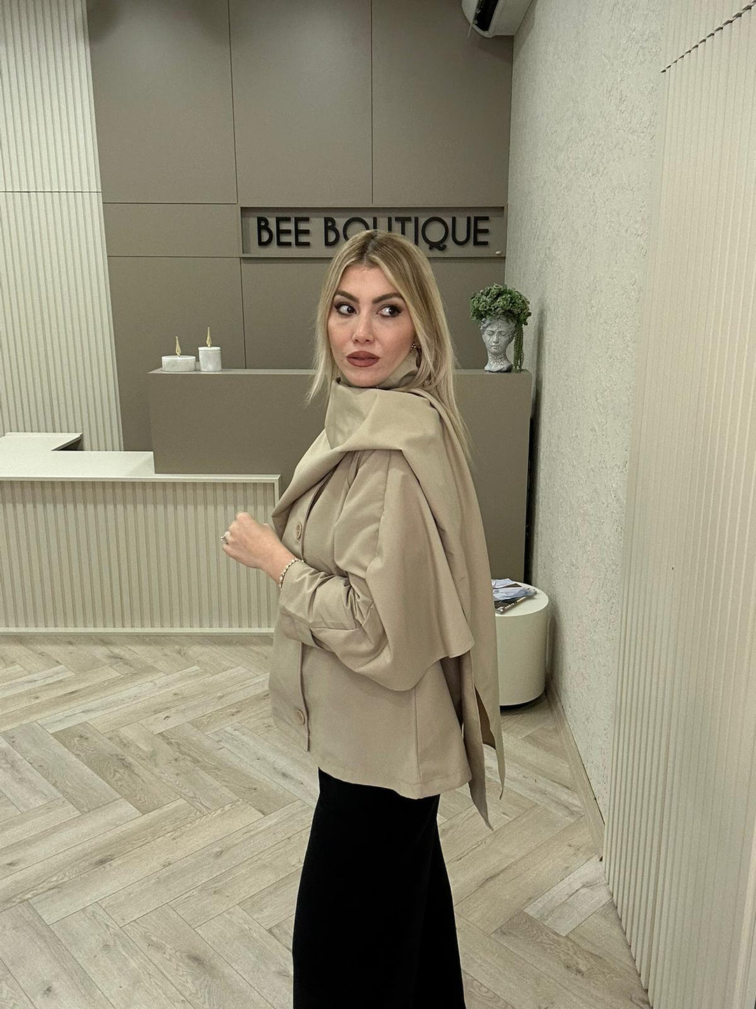 ŞAL YAKA TRENÇKOT