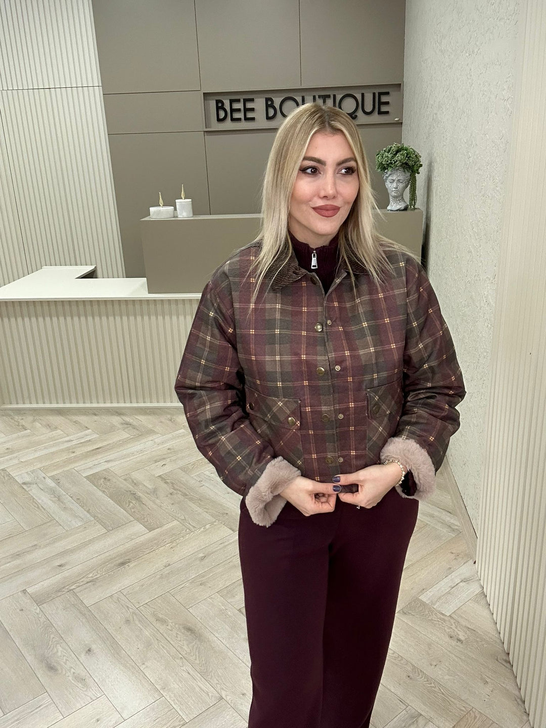 İÇİ KÜRKLÜ YARIM CEKET