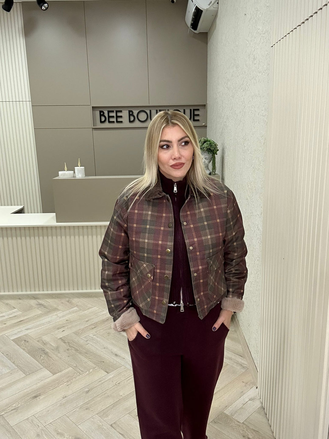 İÇİ KÜRKLÜ YARIM CEKET