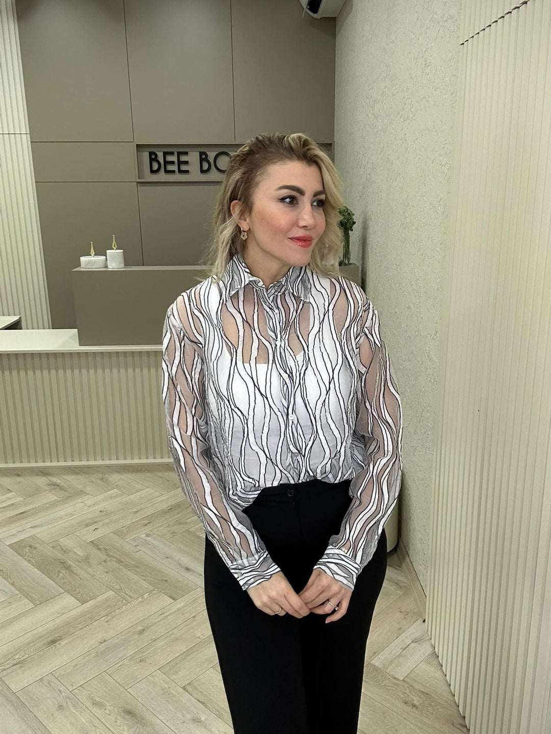 DESENLİ TRANSPARAN GÖMLEK