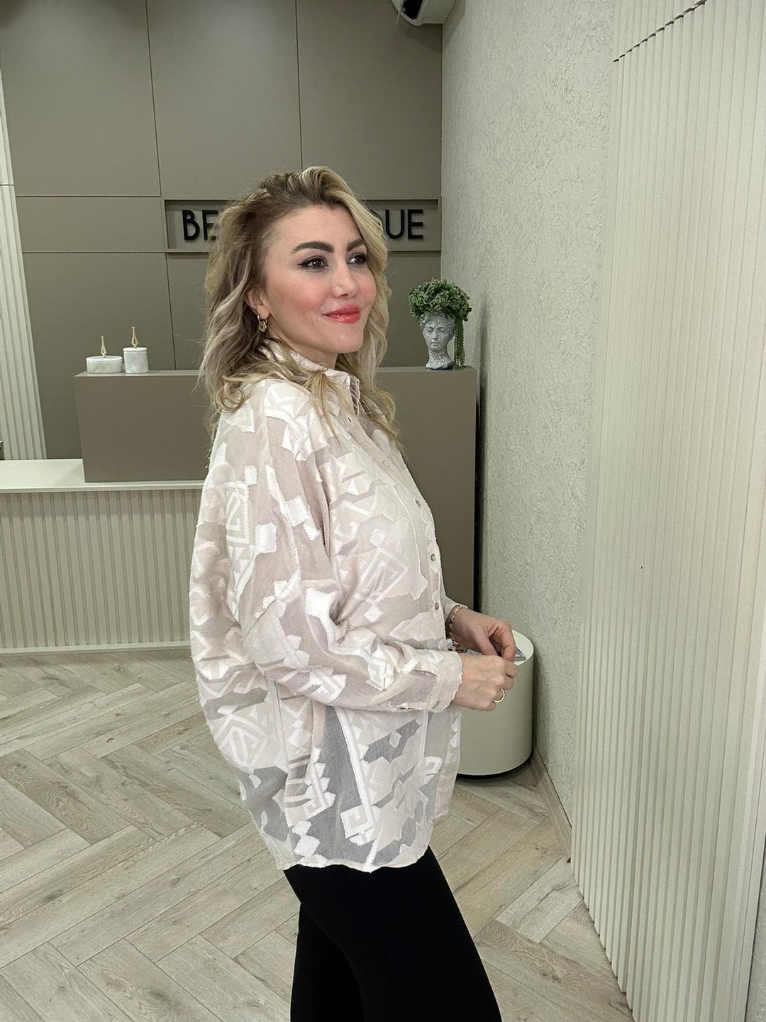TRANSPARAN GÖMLEK ETNİK DESEN