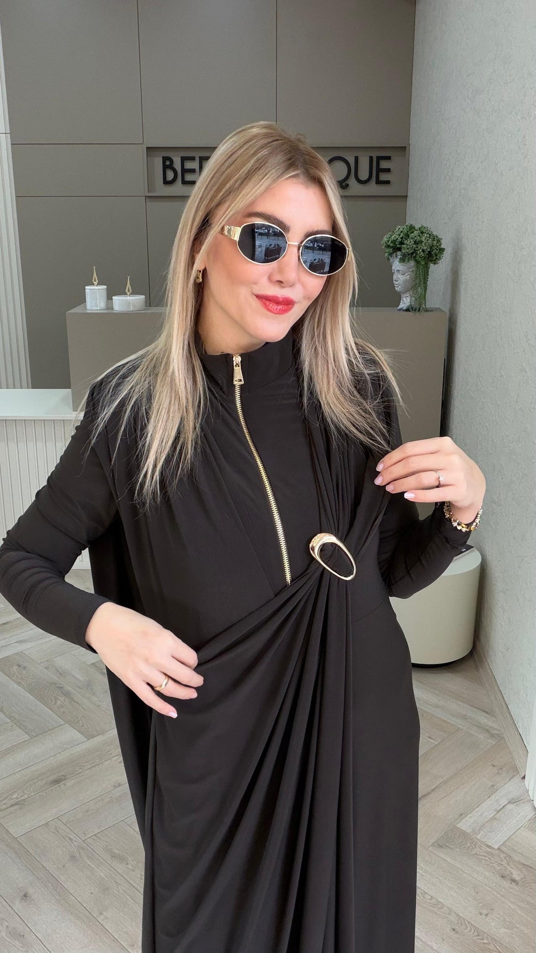 BÜZGÜLÜ PELERİN ELBİSE