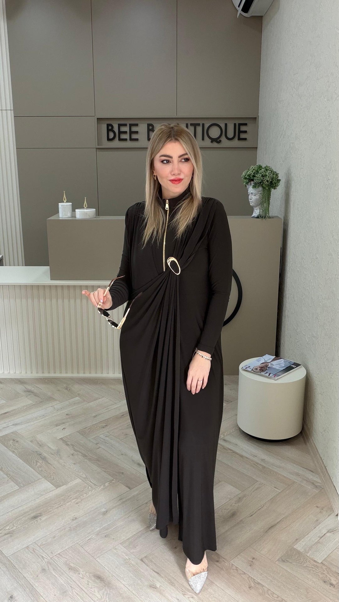 BÜZGÜLÜ PELERİN ELBİSE