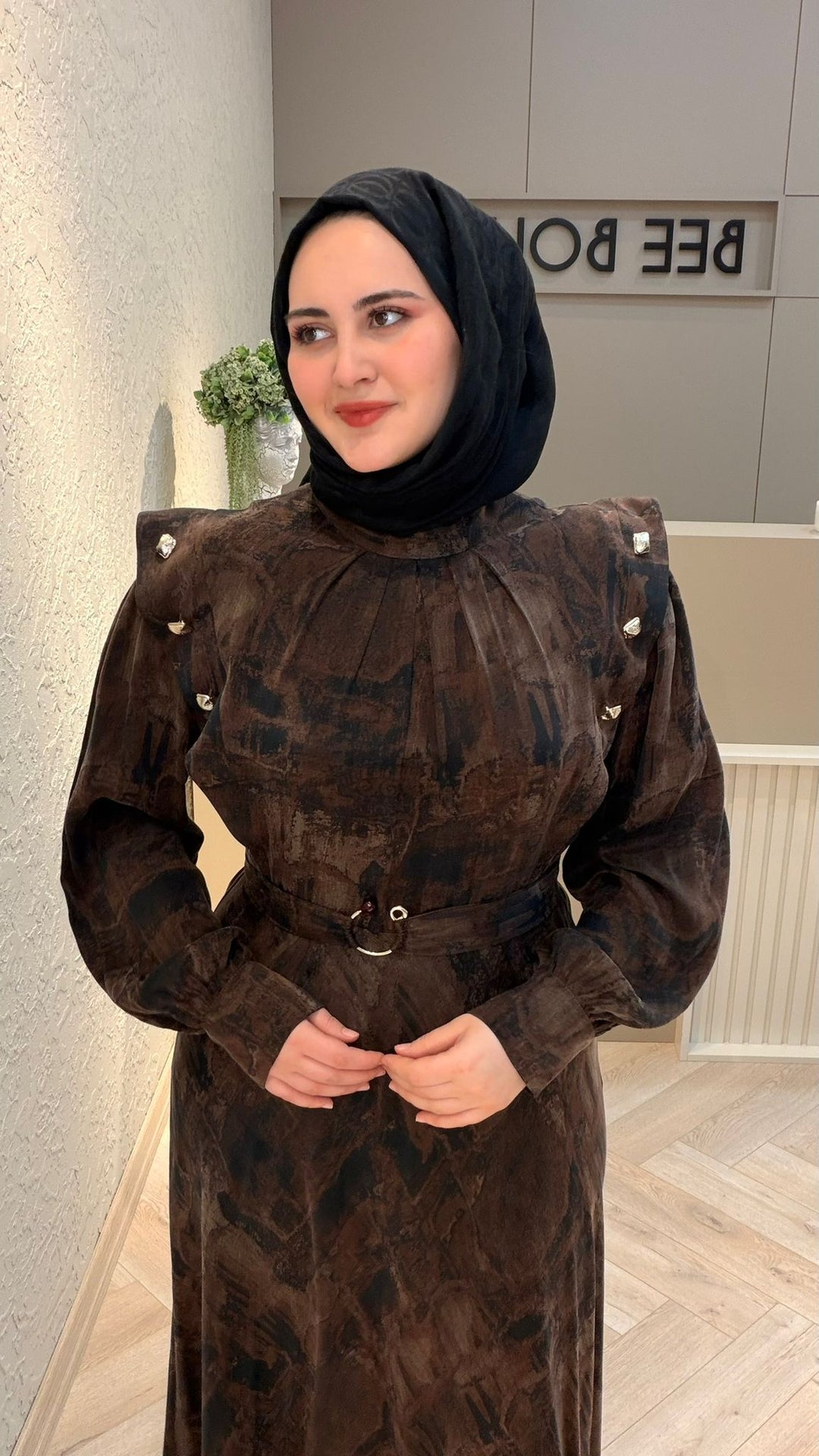 İPEK KUPRA GOLD DÜĞMELİ ELBİSE