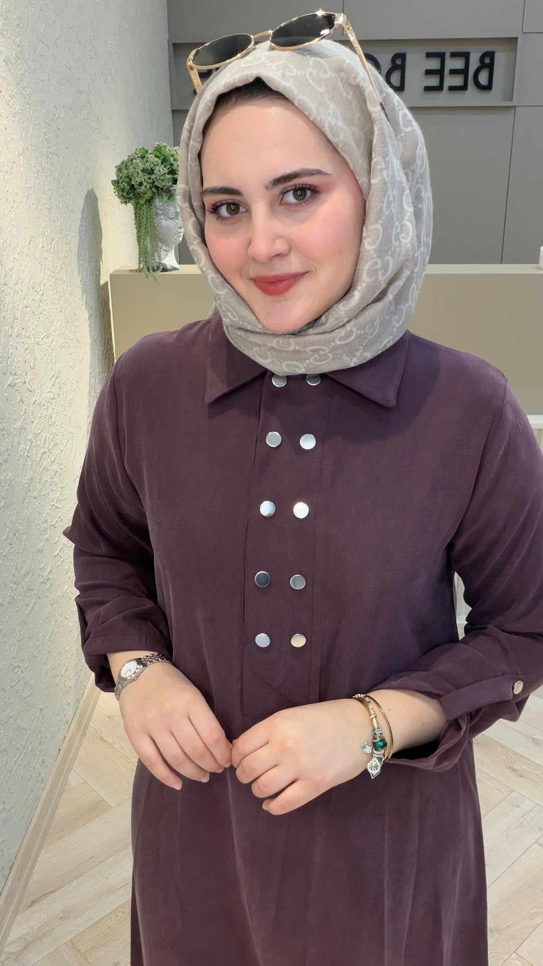 ÖNÜ ÇITÇITLI UZUN ELBİSE
