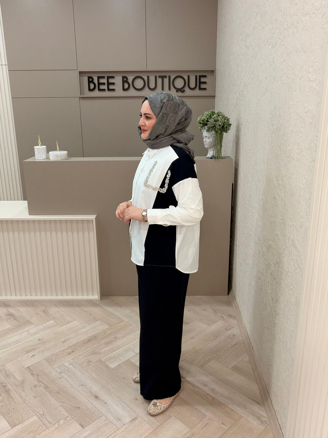 TAŞ İŞLEMELİ GÖMLEK