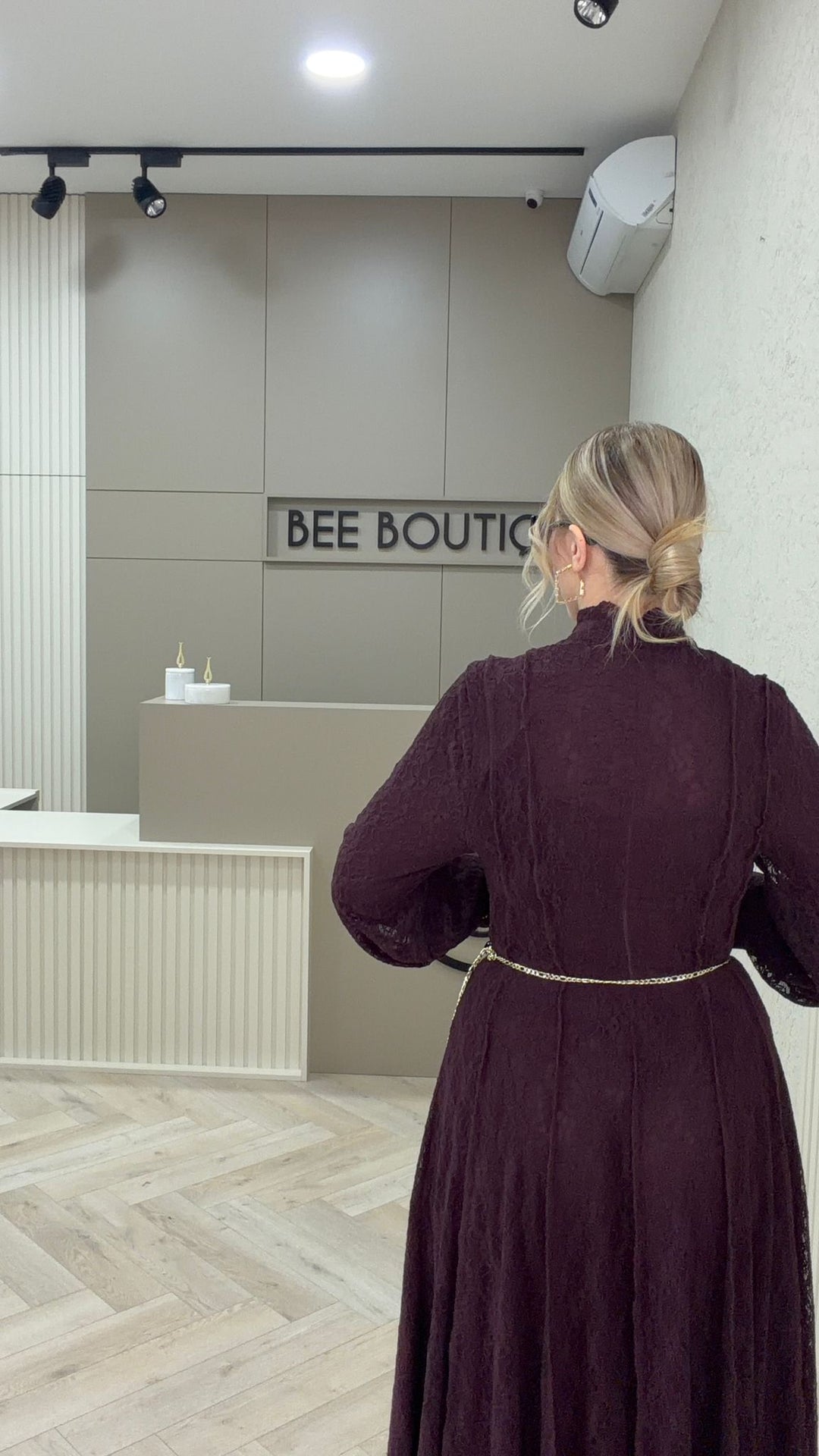 GÜPÜRLÜ UZUN ELBİSE