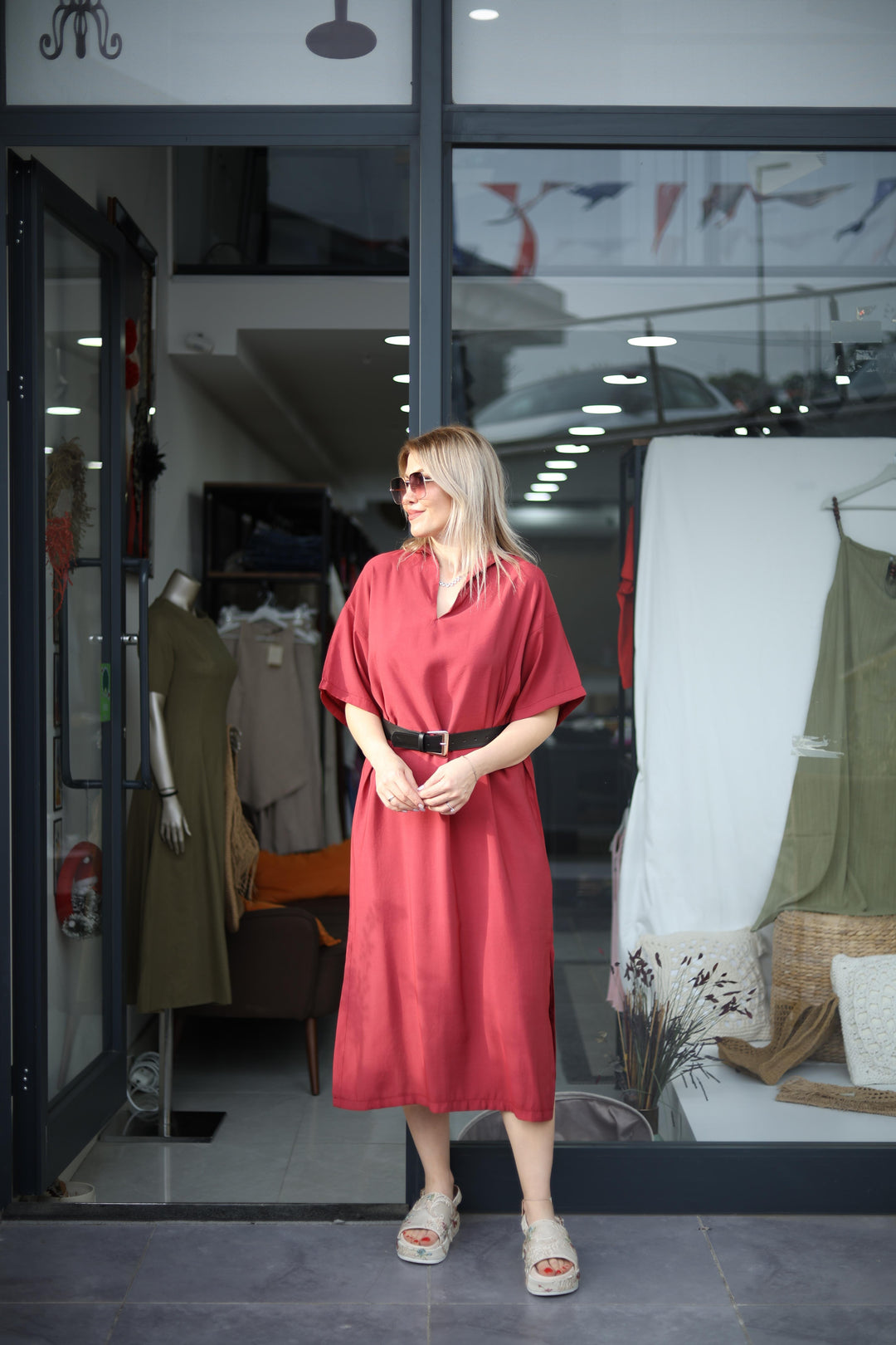Yırtmaçlı Tencel Elbise