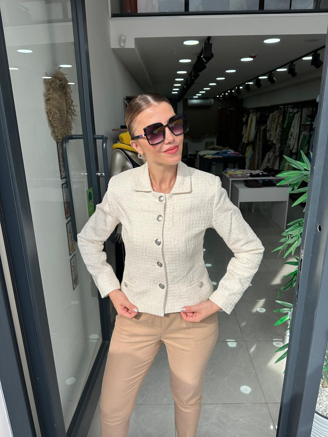 Chanel Kumaş Bej Ceket