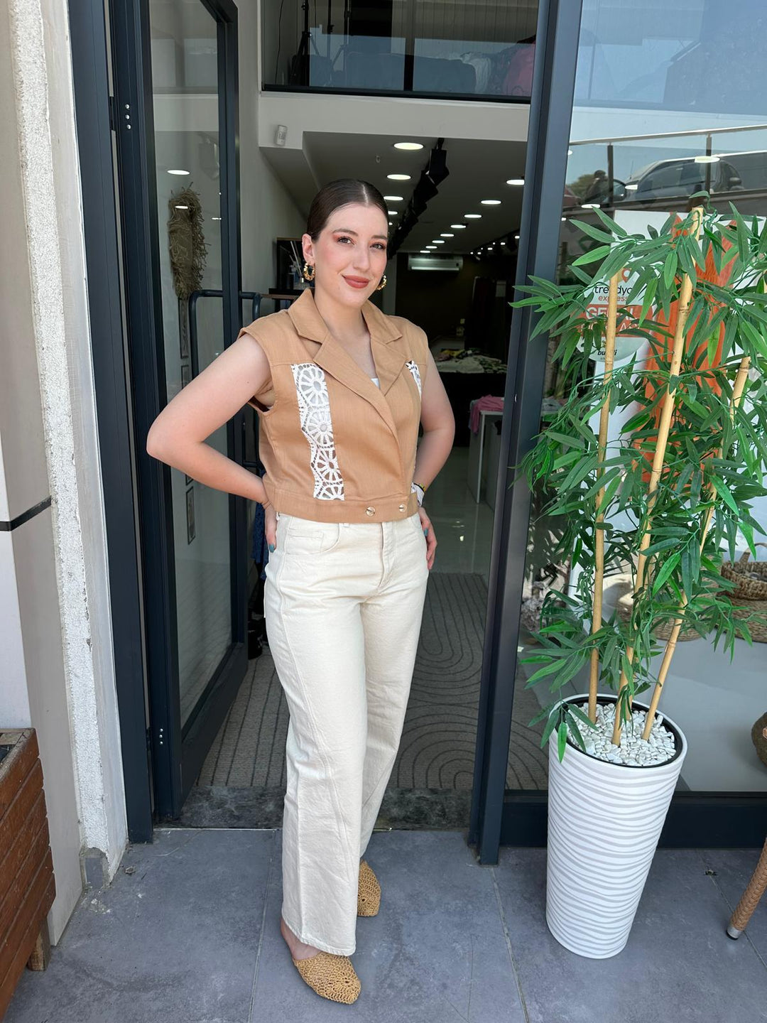 Gabardin Güpürlü Yelek