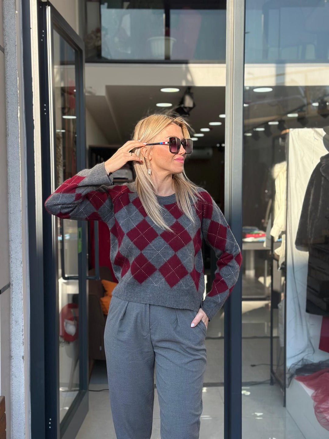 GRİ BORDO BAKLAVA DESENLİ TRİKO KAZAK