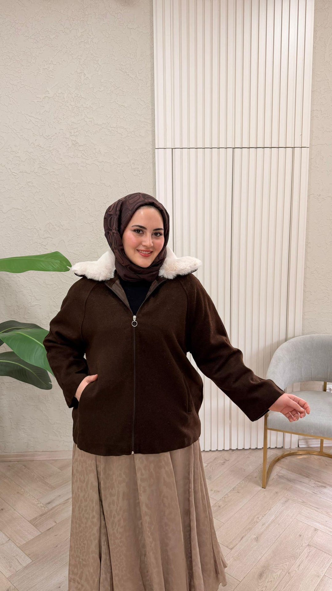 KÜRK DETAYLI KAŞE KUMAŞ MONT