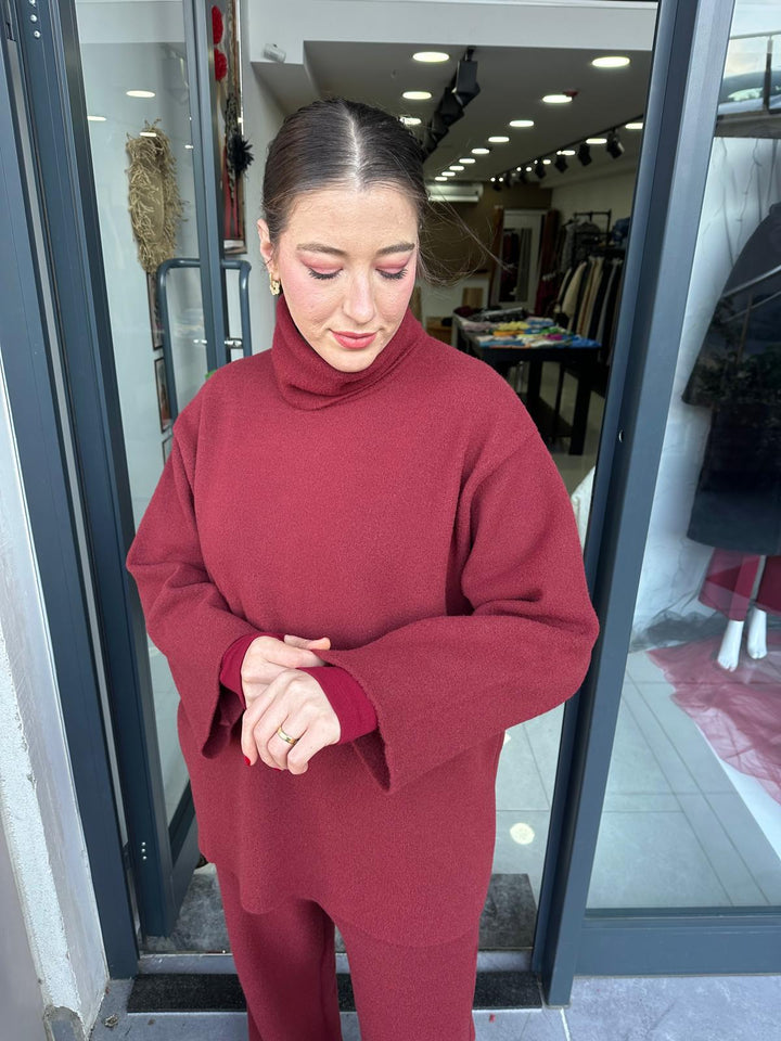 KREMİT RENGİ SAKALLI IP TAKIM