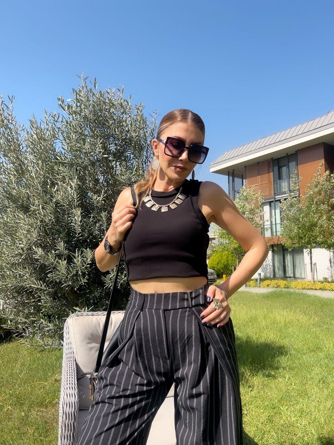 Siyah Çizgili Pantolon