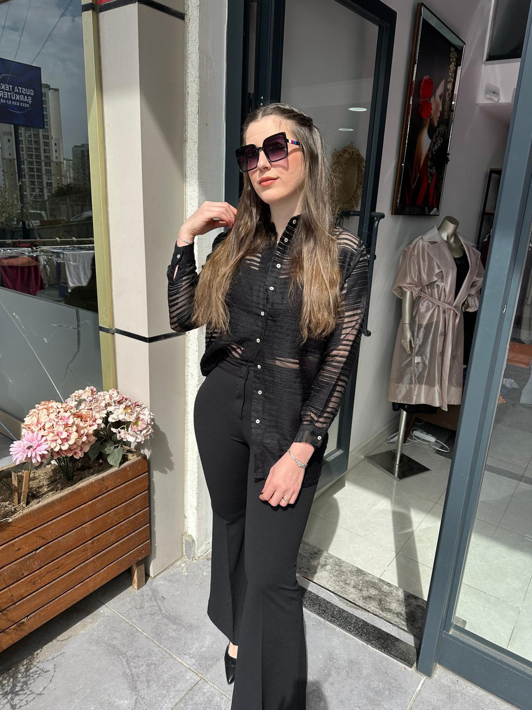 SİYAH ORGANZE KUMAŞ GÖMLEK