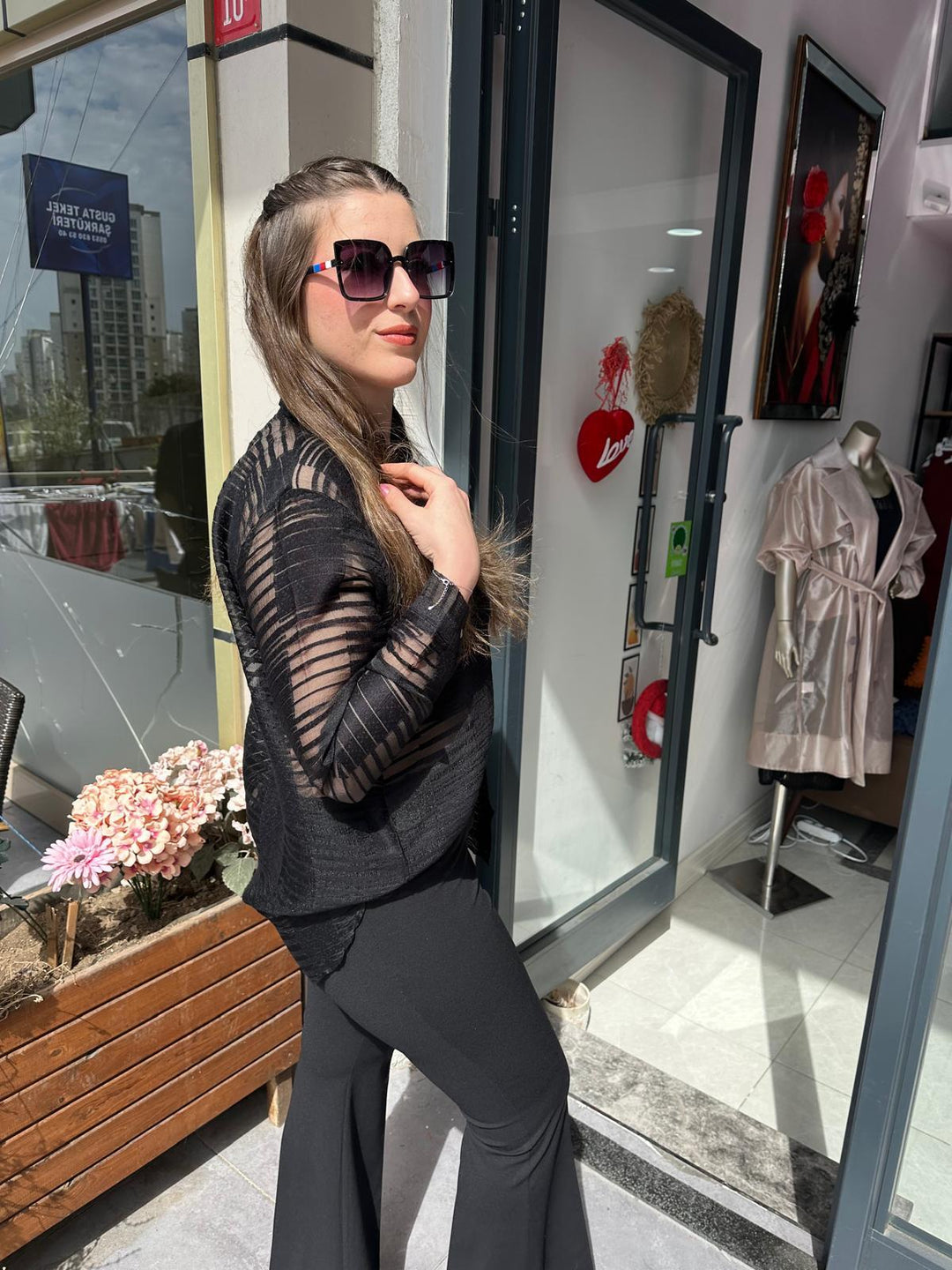 SİYAH ORGANZE KUMAŞ GÖMLEK