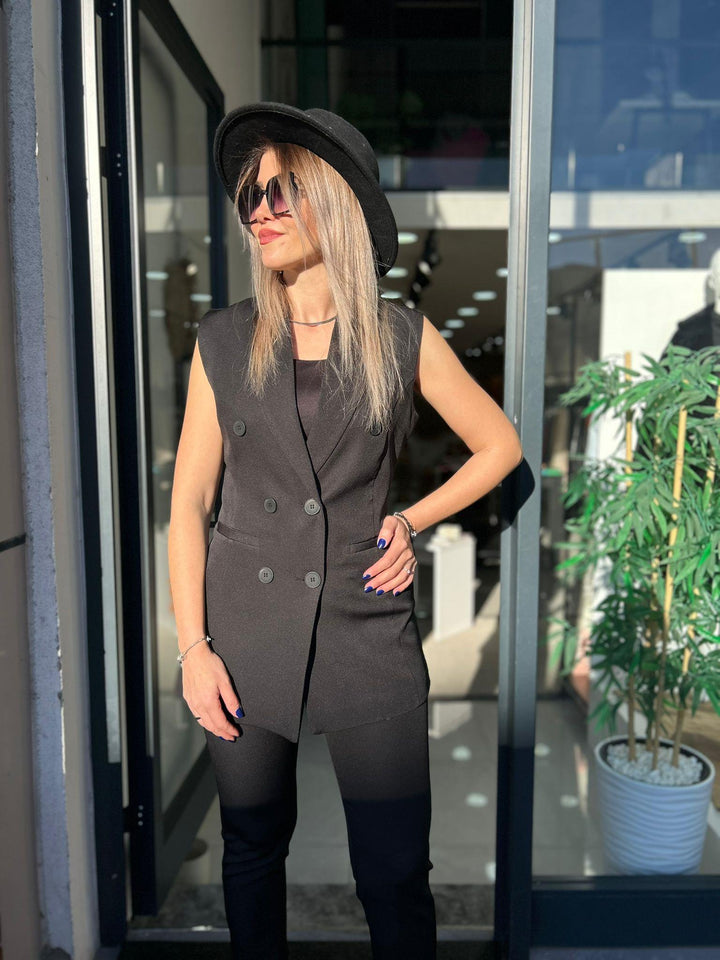 UZUN  SIYAH YELEKLI TAKIM