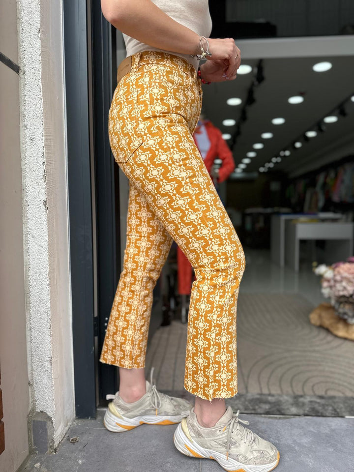 Yüksek Bel Desenli Jeans