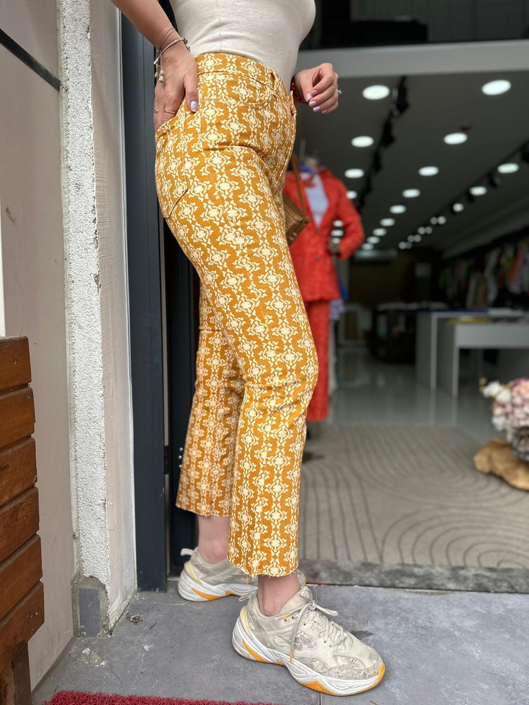 Yüksek Bel Desenli Jeans